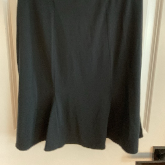 Gap Stretch - Pull On Elastic Waist Skirt - Black - Ladies Size Medium - Picture 5 of 9